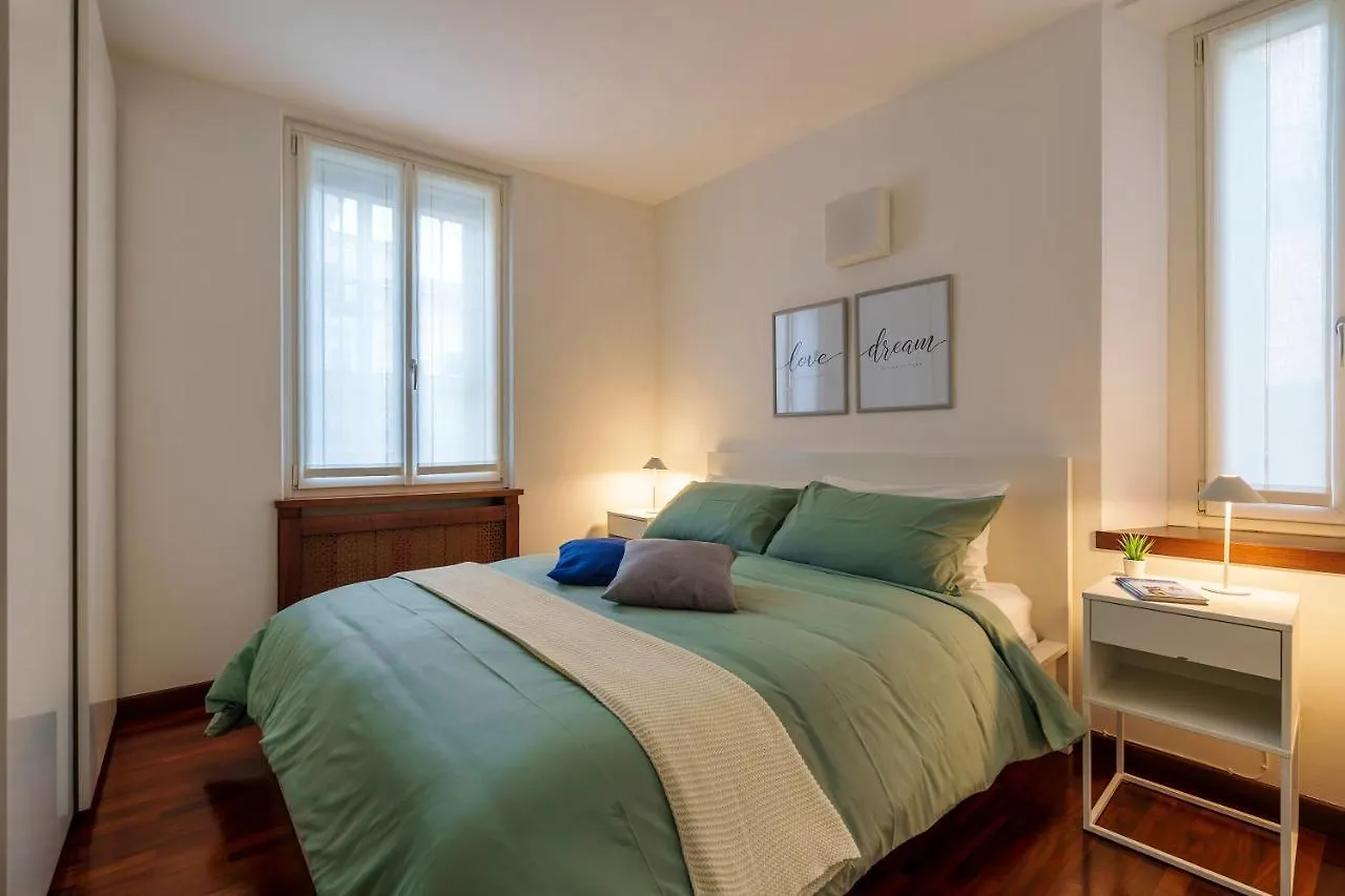 Casa Del Vicolo - Comfort Ed Eleganza In Centro Pavia 0*,