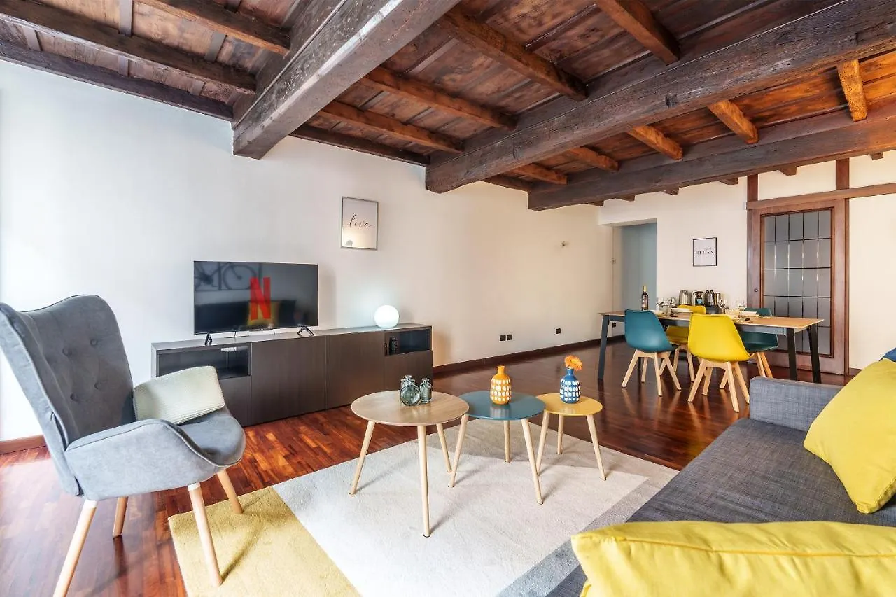 Casa Del Vicolo - Comfort Ed Eleganza In Centro Pavia