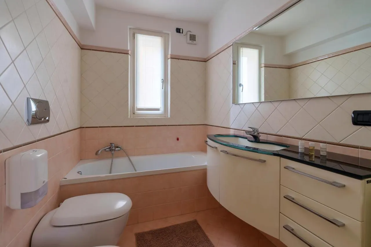 Casa Del Vicolo - Comfort Ed Eleganza In Centro Pavia